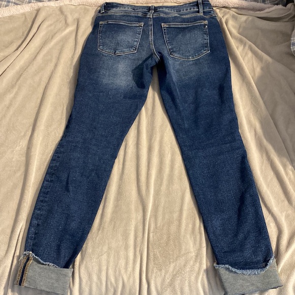 High rise jeans - Picture 2 of 3